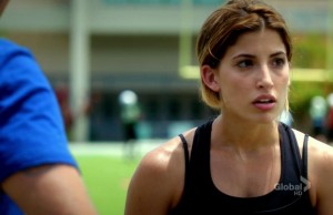 Tania Raymonde sexy en Hawaii Five-0 