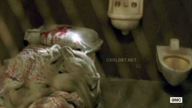 Sangre en la almohada en The Walking Dead 4x02 Sangre en la almohada en The Walking Dead 4x02
