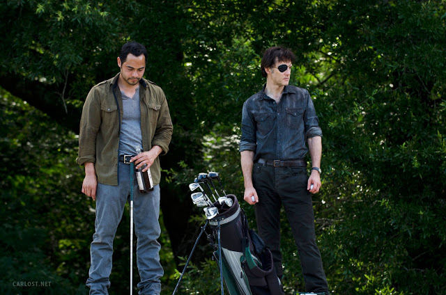 Martinez (José Pablo Cantillo) y El Gobernador (David Morrissey) en The Walking Dead 4x07