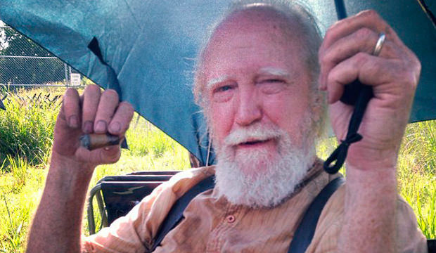 Scott Wilson (Hershel) en el set de The Walking Dead 4x08