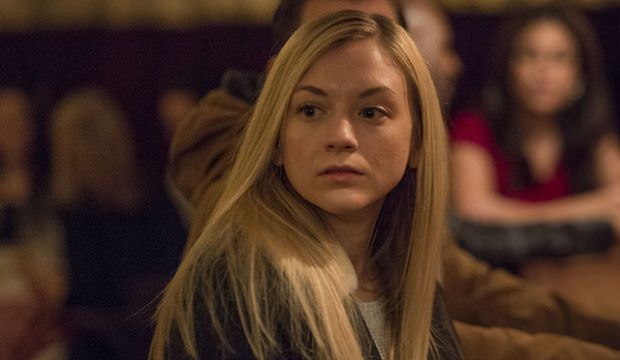 Emily Kinney en The Following 2x10