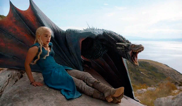 Game of Thrones Cuarta Temporada - Daenerys y su dragon