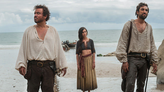 Vespucio (Lee Boardman), Yana (Dilan Gwyn) y Zoroaster (Gregg Chillin) en Da Vinci's Demons 2x05 The Sun and the Moon