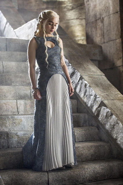 Daenerys Targaryen (Emilia Clarke) en Game of Thrones S04E10 The Children (Season Finale)