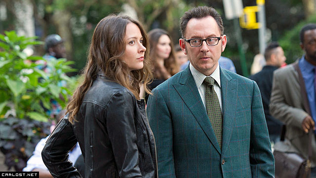 Root (Amy Acker) & Harold Finch (Michael Emerson) en Person of Interest 4x03 Wingman