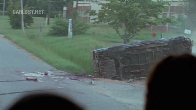 (Spoiler) Vehiculo volcado en The Walking Dead 6x11 Knots Untie