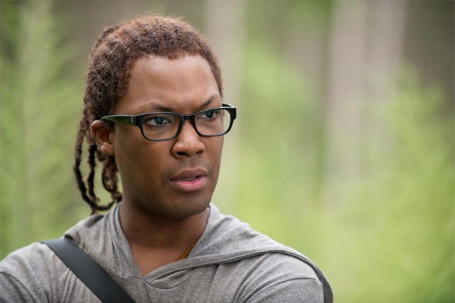 Corey Hawkins como Heath en The Walking Dead 6x12 Not Tomorrow Yet