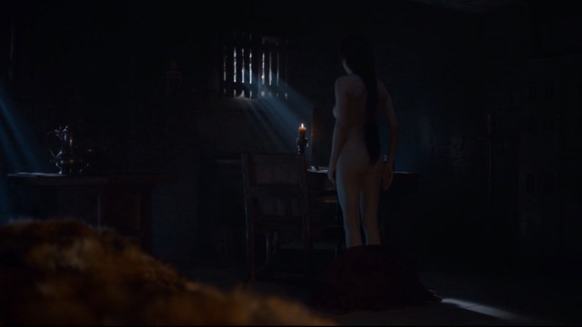 Spoiler-Game-of-Thrones-6x01-Melisandre-sin-ropa-Carlost.net-2016