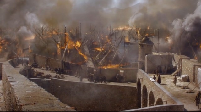 Spoiler-Game-of-Thrones-6x01-Mereen-incendiandose-Tyrion-y-Varys-Carlost.net-2016