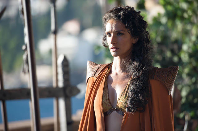 Ellaria Sand (Indira Varma) en Game of Thrones 4x08 The Mountain and the Viper