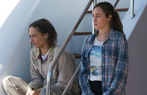 Nick (Frank Dillane) y Alicia (Alycia Debnam-Carey) en Fear The Walking Dead 2x01 Monster