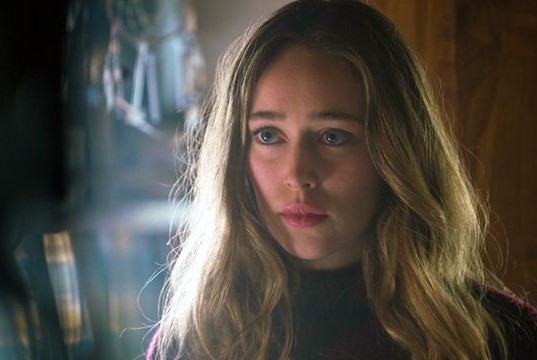 Alycia Debnam Carey como ALicia Clark en Fear The Walking Dead 2x05 Captive
