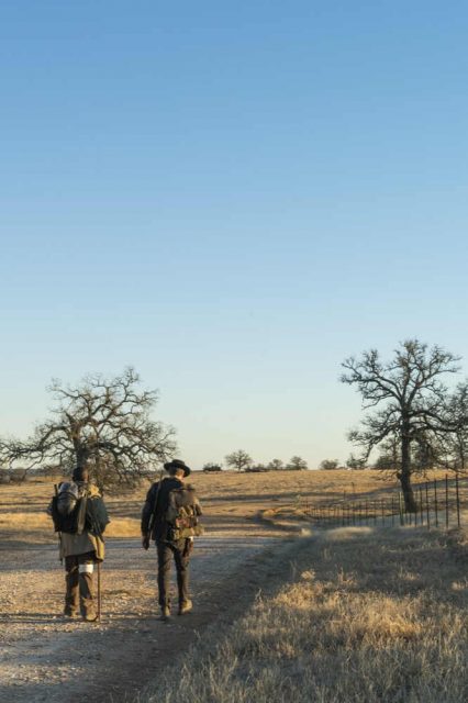 FearTWD 4x05 - Lennie James como Morgan Jones y Garret Dillahunt como John Dorie