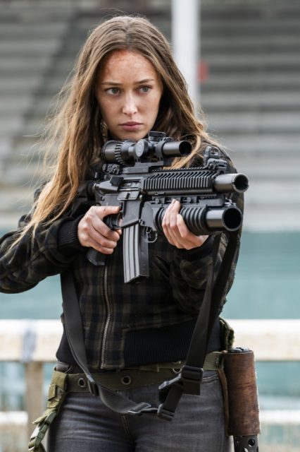 Fear the Walking Dead 4x06 - Alycia Debnam-Carey como Alicia Clark