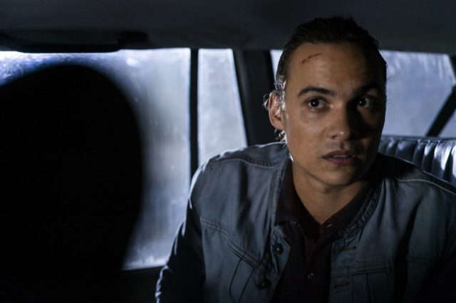 Fear The Walking Dead S04E07 – Frank Dillane como Nick Clark