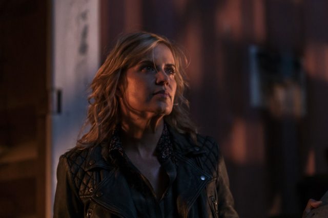 FearTWD 4×07 – Kim Dickens como Madison Clark