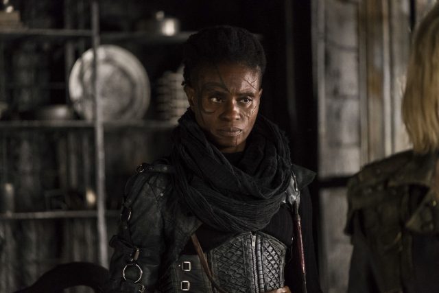 The 100 5x05 - Adina Porter como Indra