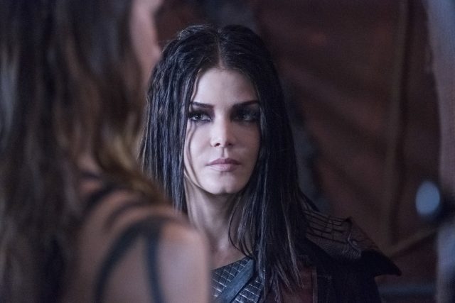 The 100 5x06 - Marie Avgeropoulos como Octavia Blake