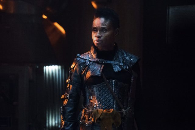 The 100 Temporada 5 Episodio 9 – Adina Porter como Indra