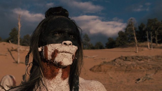 Zahn McClarnon como Akecheta en Westworld 2x08 Kiksuya