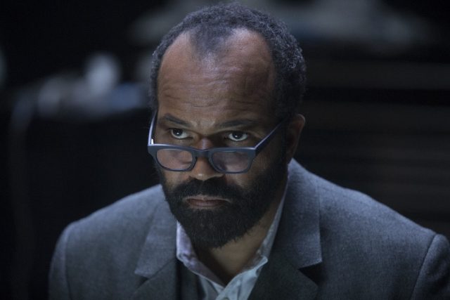 Westworld 2x09 - Jeffrey Wright como Bernanrd