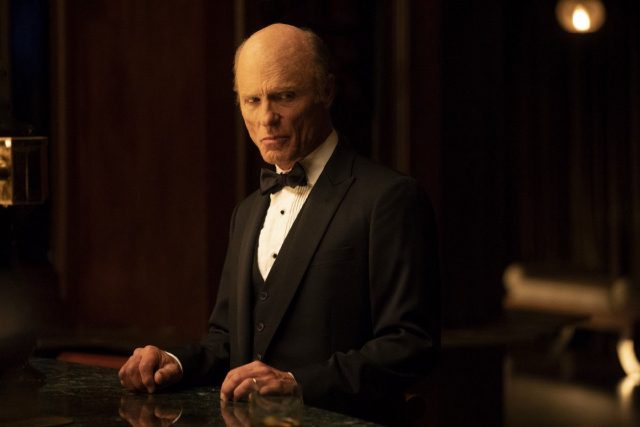 Westworld 2x09 - Ed Harris como el Hombre de Negro