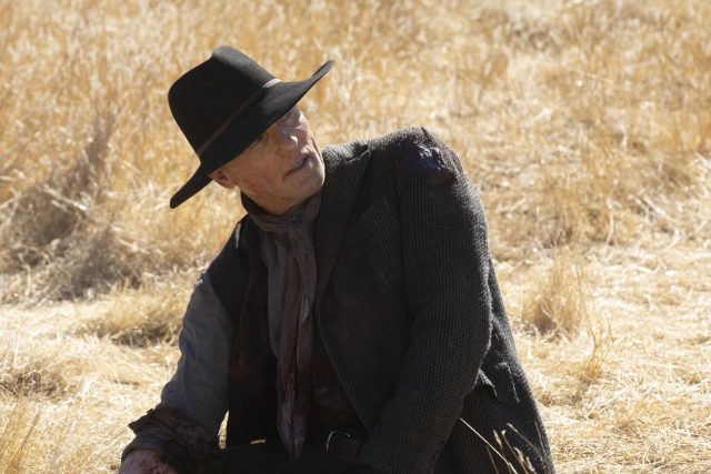 Westworld 2x10 - Ed Harris como el hombre de negro