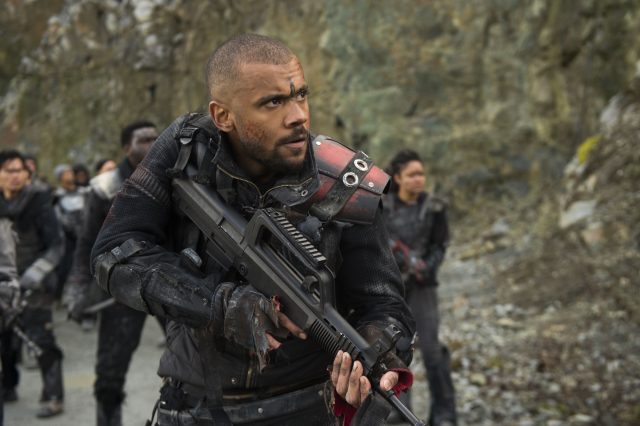 The 100 5x13 Season Finale - Jarod Joseph como Nathan Miller