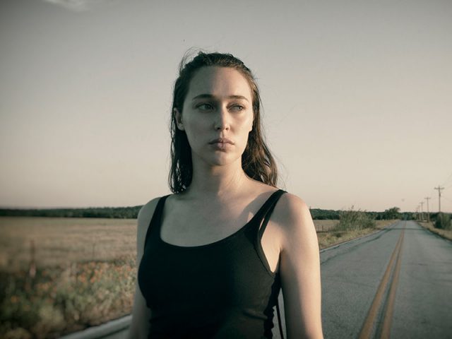 Alicia Clark (Alycia Debnam-Carey) en Fear The Walking Dead 4x14