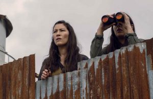 Eleanor Matsuura como Yumiko y Alanna Masterson como Tara Chambler en The Walking Dead Temporada 9 Episodio 10