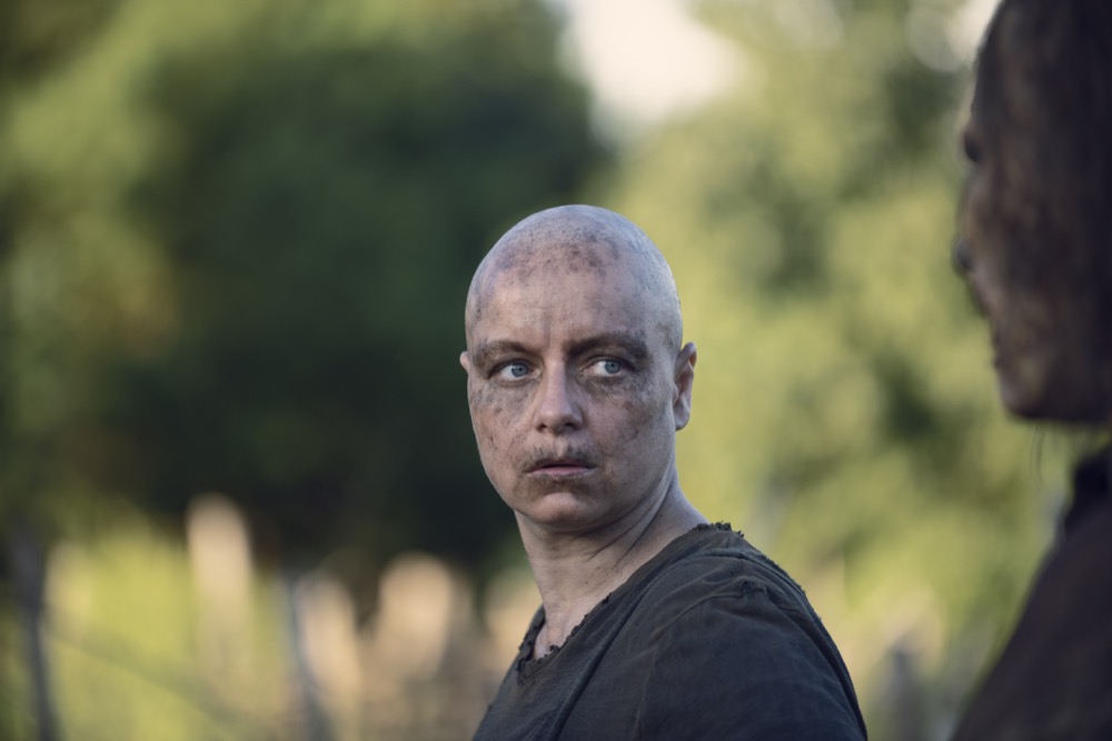 Samantha Morton como Alpha - The Walking Dead Temporada 9, Episodio 11