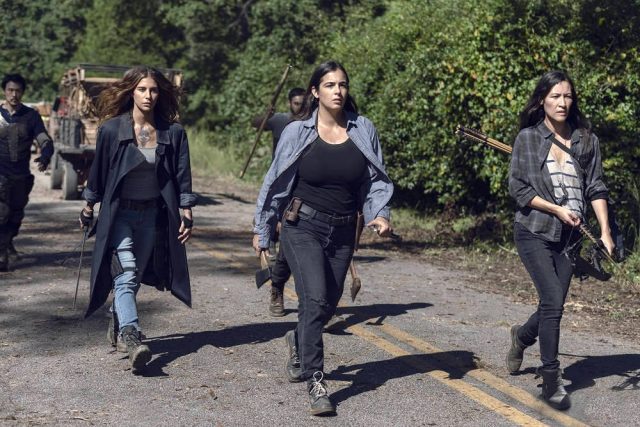 TWD 9x13 - Nadia Hilker como Magna, Alanna Masterson como Tara Chambler, y Eleanor Matsuura como Yumiko