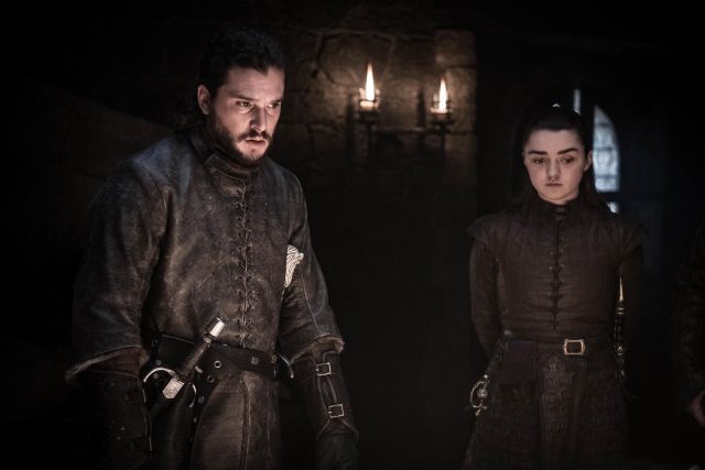 Jon Snow y Arya en Game of Thrones 802