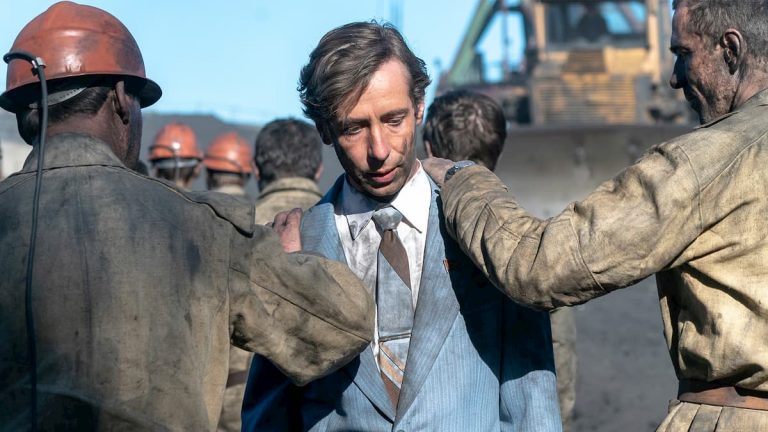 Chernobyl 1x03 «Open Wide, O Earth» Promo, fotos y sinopsis