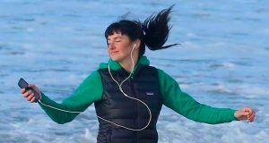 Jane (Shailene Woodley) bailando en Big Little Lies Temporada 2