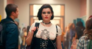 Kat (Barbie Ferreira) en Euphoria 1x03 Made You Look