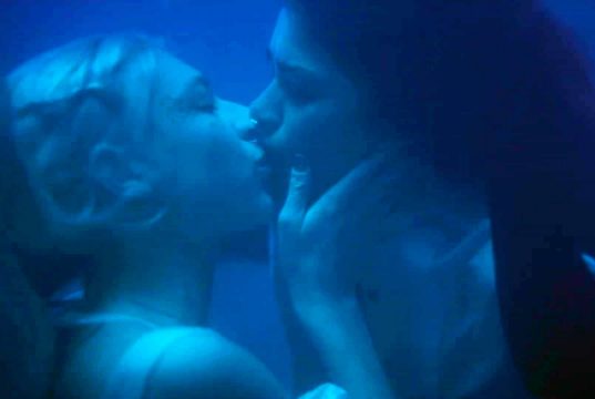 Beso entre Jules y Rue en Euphoria 1x06 The Next Episode
