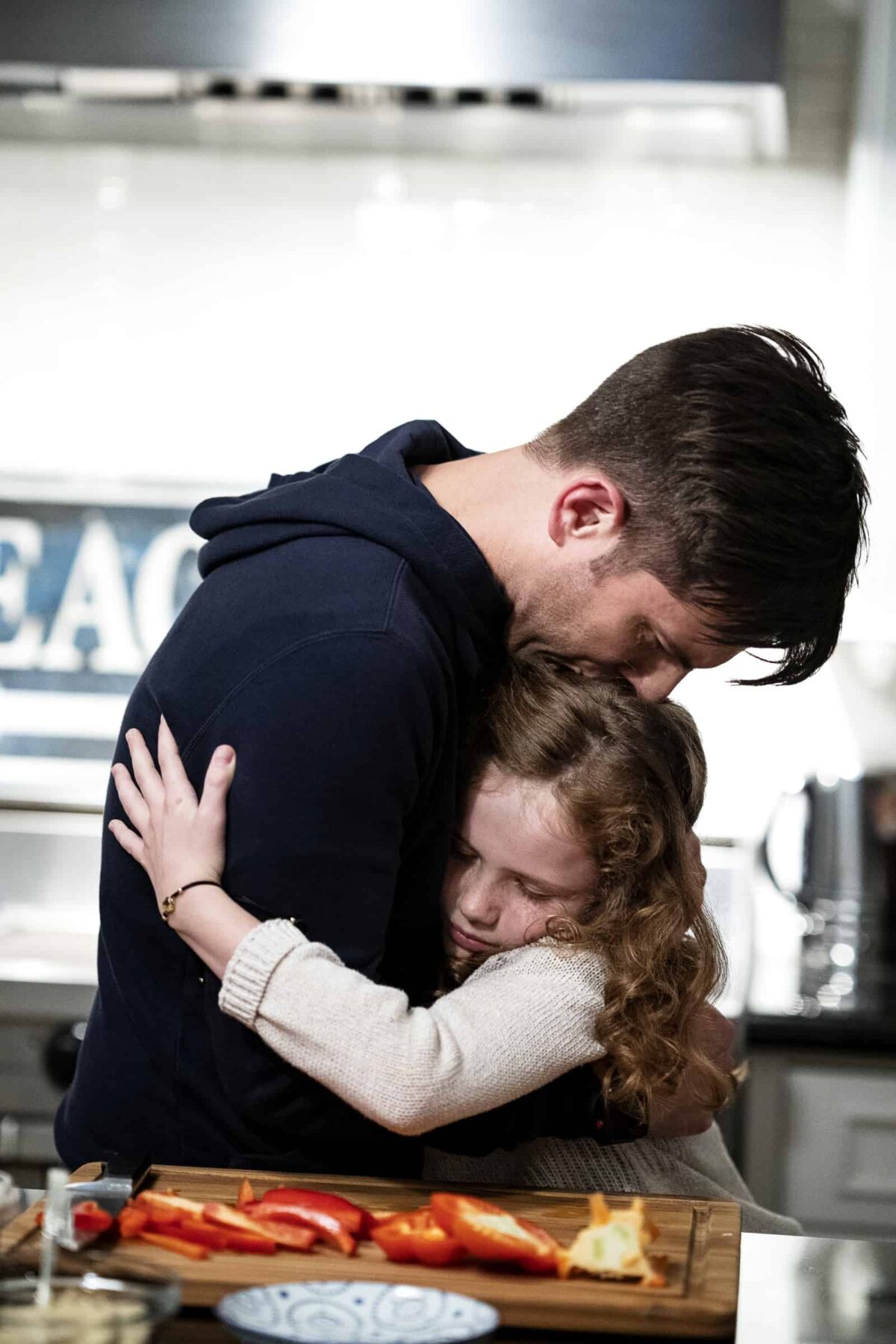 Adam Scott como Ed y Darby Camp como Chloe Mackenzie en Big Little Lies 2x05