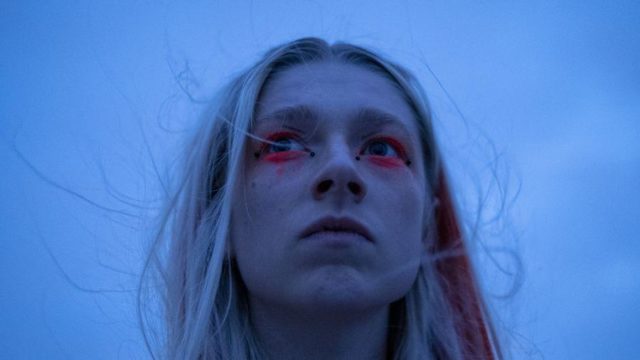 Jules (Hunter Schafer) en Euphoria 1x07