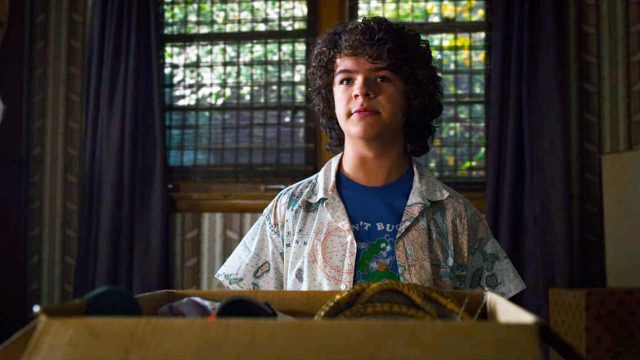 Dustin en el capítulo final de la tercera temporada de Stranger Things