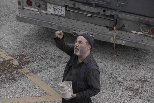 Ruben Blades como Daniel en Fear The Walking Dead 5x14
