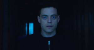 Rami Malek como Elliot Alderson en Mr Robot 4x03 Forbidden