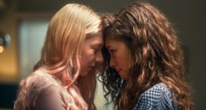 Jules (Hunter Schafer) y Rue (Zendaya) en la primera temporada de Euphoria