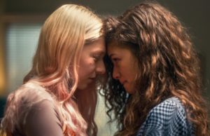 Jules (Hunter Schafer) y Rue (Zendaya) en la primera temporada de Euphoria