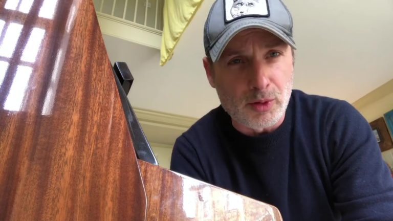 Andrew Lincoln le dedica una canción a Danai Gurira