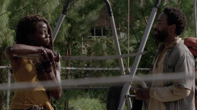 Michonne y Virgil en The Walking Dead 10x13