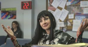 Zulema (Najwa Nimri) en el episodio 3 de Vis a Vis: El Oasis