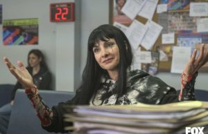 Zulema (Najwa Nimri) en el episodio 3 de Vis a Vis: El Oasis