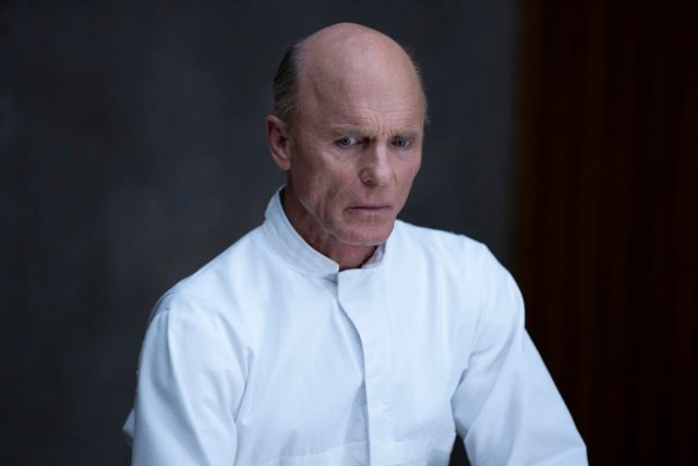 Ed Harris (William)