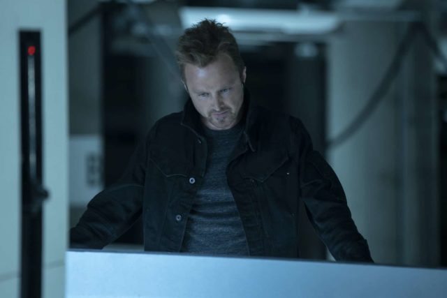 Aaron Paul como Caleb en Westworld S03E07